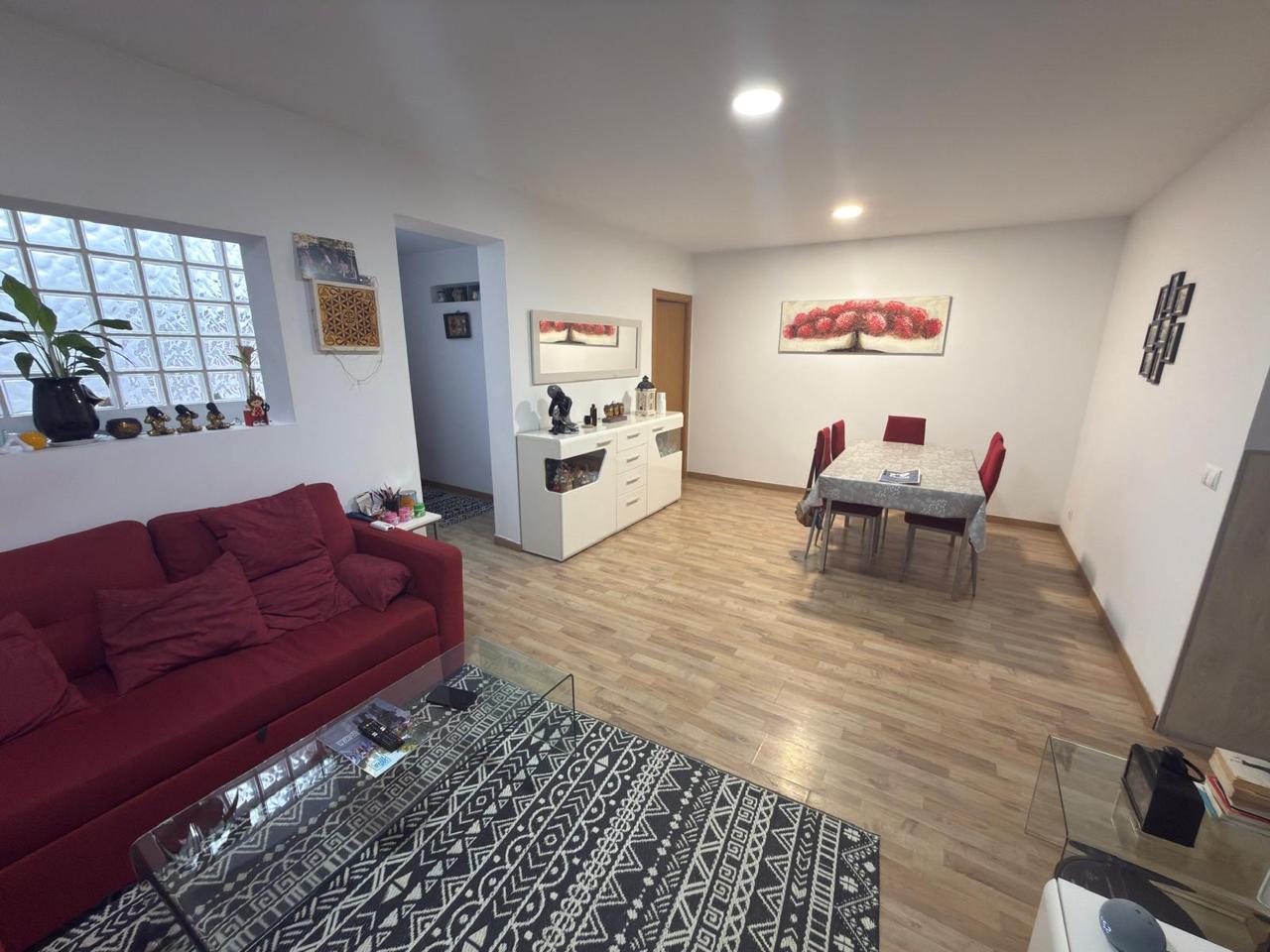 Casa / chalet en Carrer d'Almeria, Cornellà de Llobregat, Barcelona de 96 m2