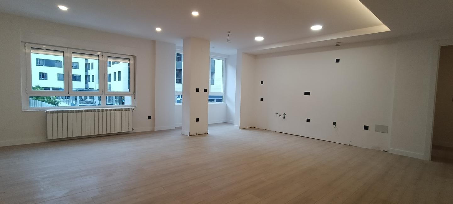 Piso en Calle Batalla de Clavijo, León, León de 105 m2