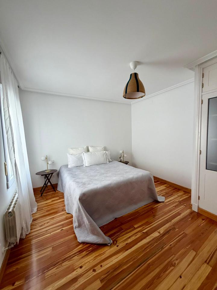 Piso en Calle del León, Madrid, Madrid de 146 m2