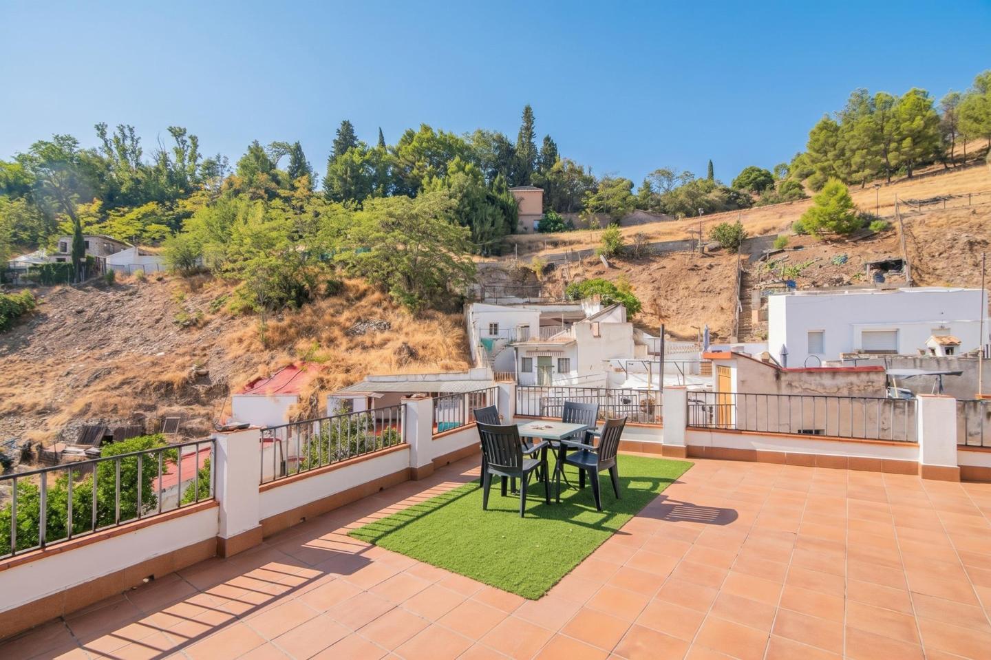 Casa / chalet en Calle Barranco del Abogado, Granada, Granada de 178 m2