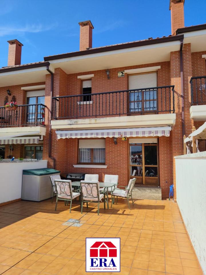 Casa / chalet en Calle de Montecerredo 11, Castro-Urdiales, Cantabria de 260 m2