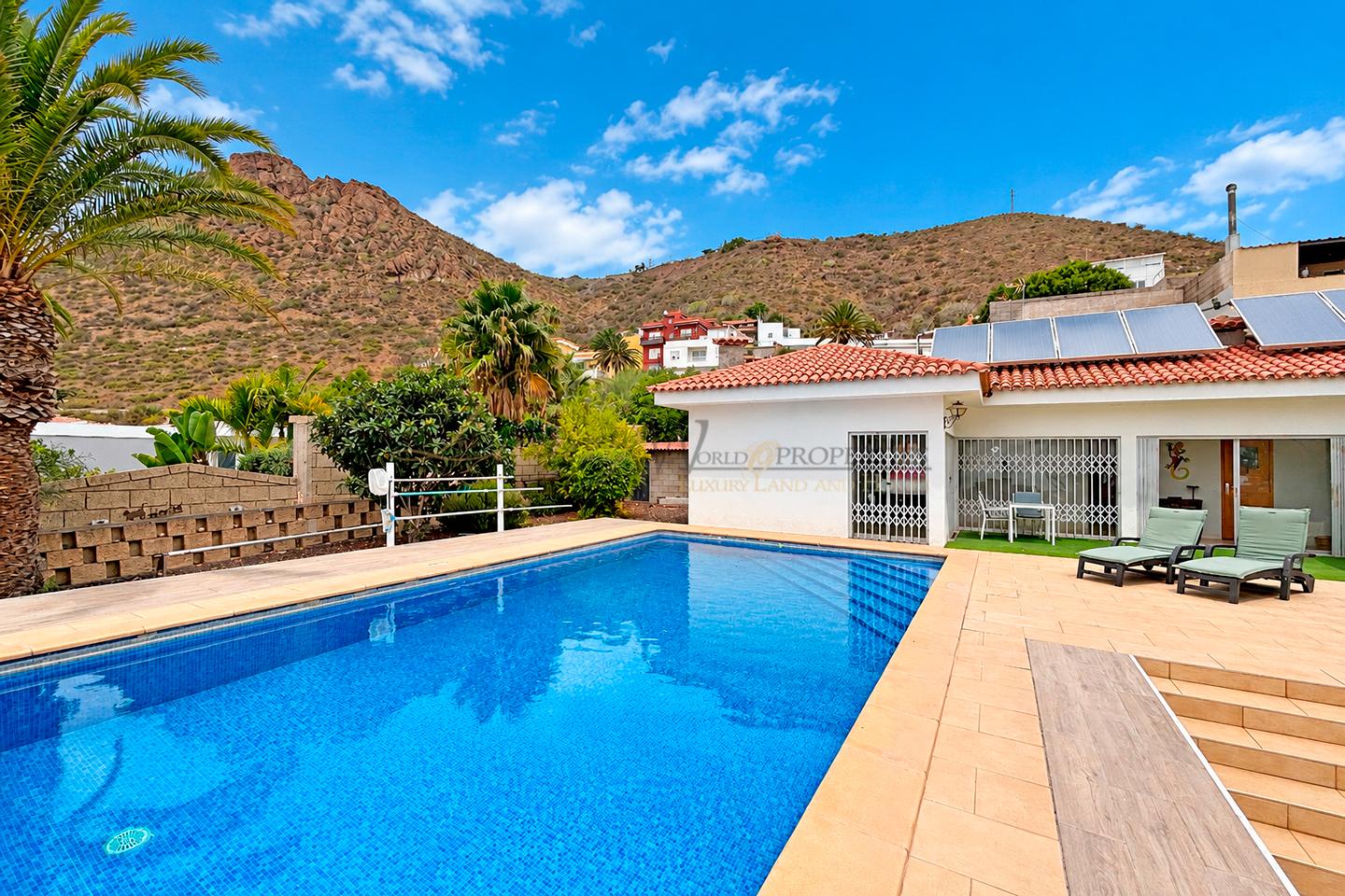 Casa / chalet en Calle la Florida, La Florida, Santa Cruz de Tenerife de 155 m2