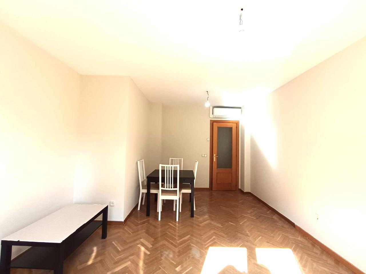 Piso en Calle Mascaraque, Madrid, Madrid de 132 m2
