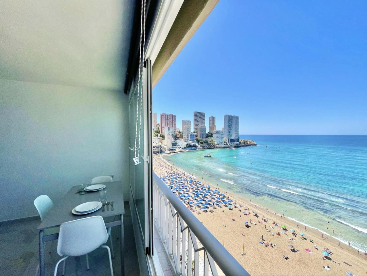 Piso en Avenida de Madrid, Benidorm, Alicante de 59 m2