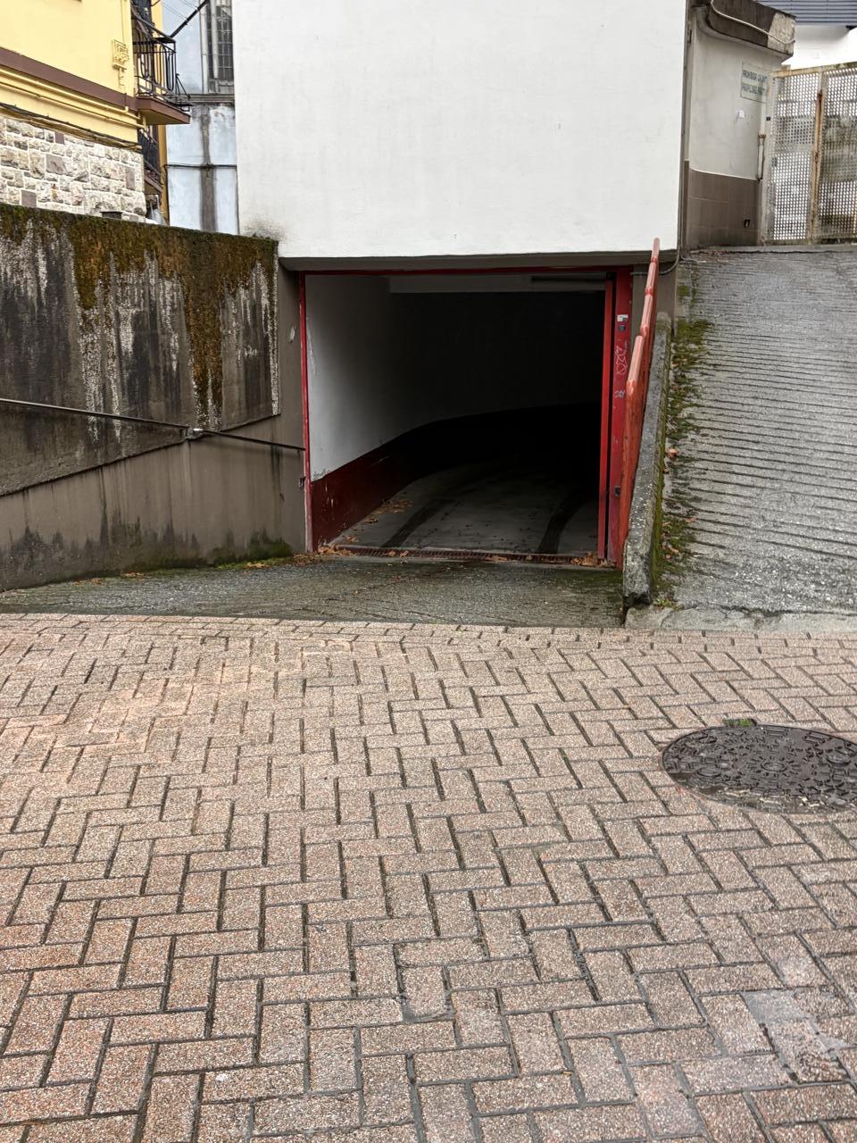 Plaza de parking en Arbelaiz Kalea, Irun, Gipuzkoa de 35 m2