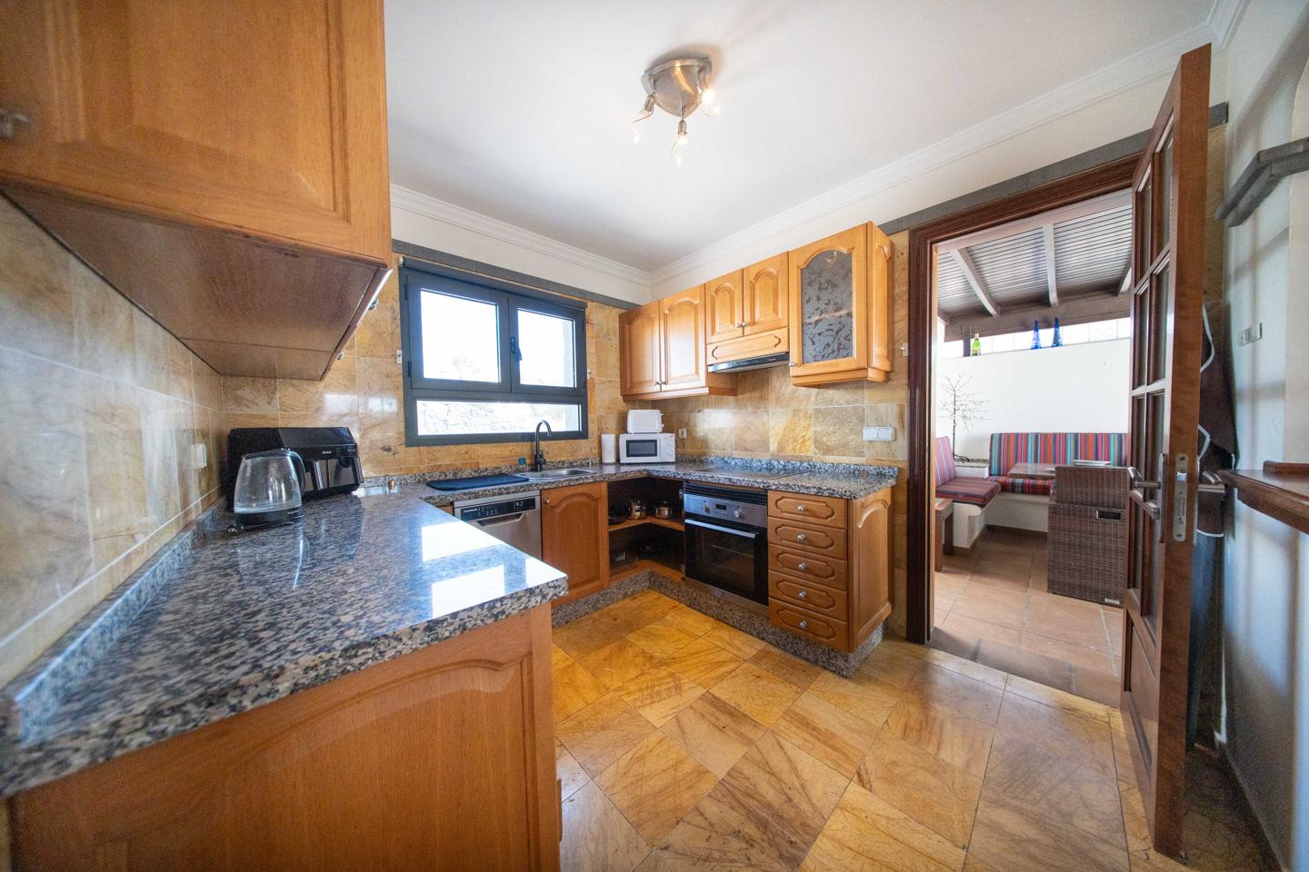 Attractive 2 Bed Villa With Heated Pool in La Goleta