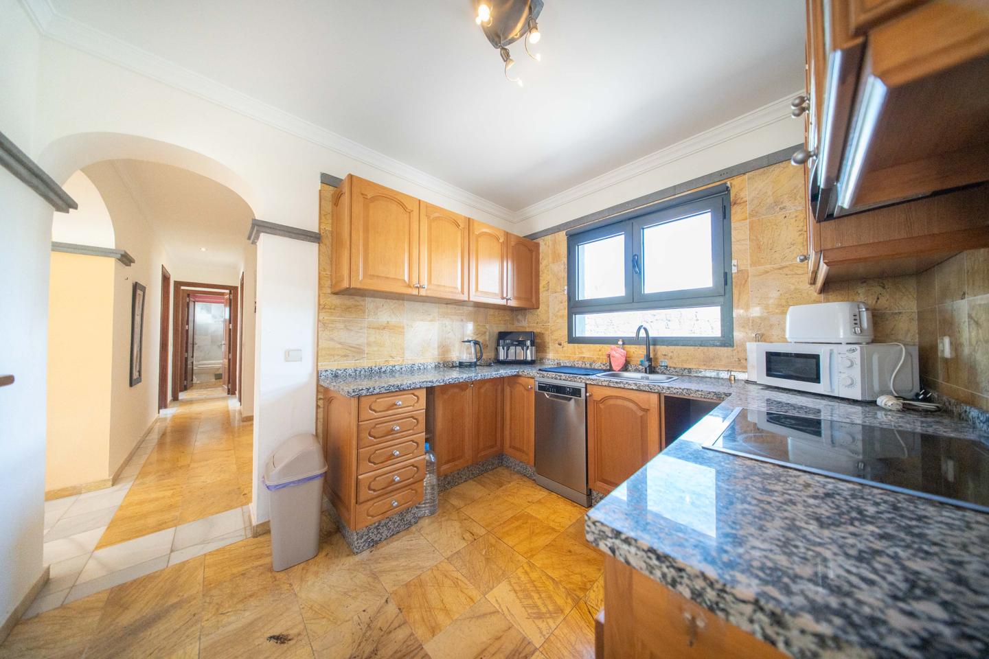 Attractive 2 Bed Villa With Heated Pool in La Goleta
