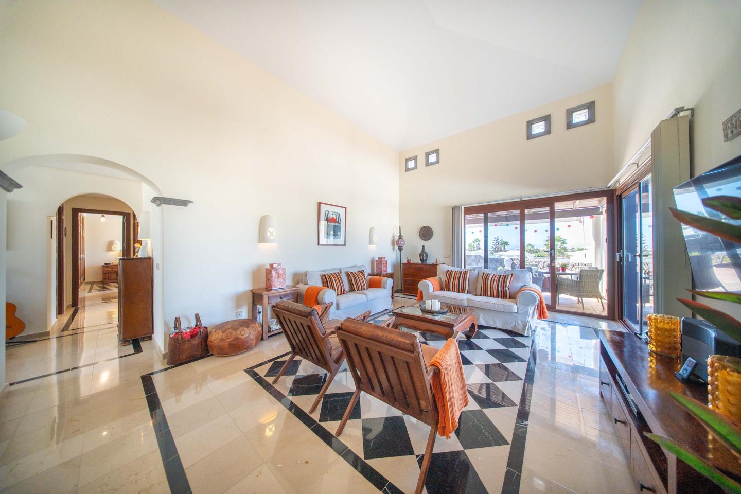Superior 4 Bed Detached Villa With Pool & Views