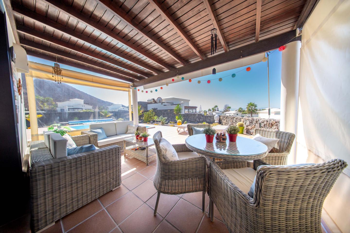 Superior 4 Bed Detached Villa With Pool & Views