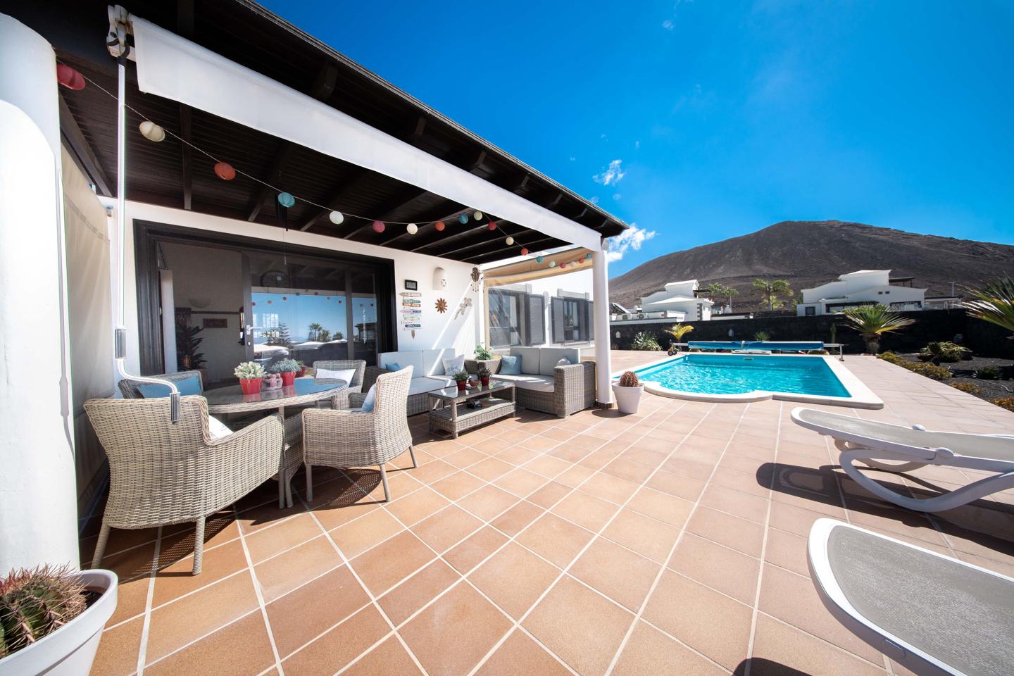Superior 4 Bed Detached Villa With Pool & Views