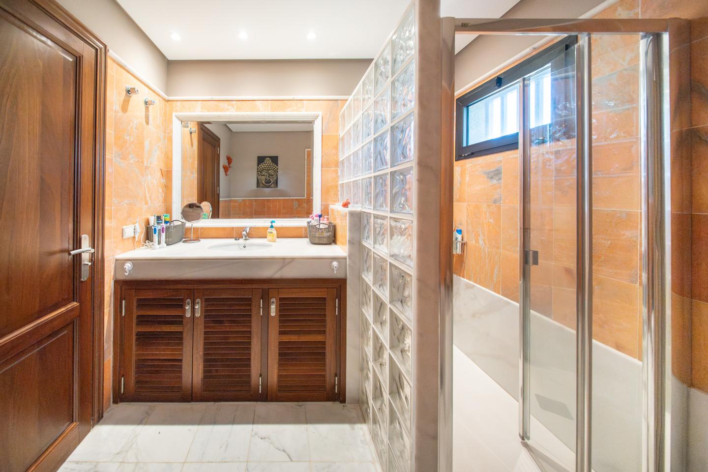 Superior 4 Bed Detached Villa With Pool & Views