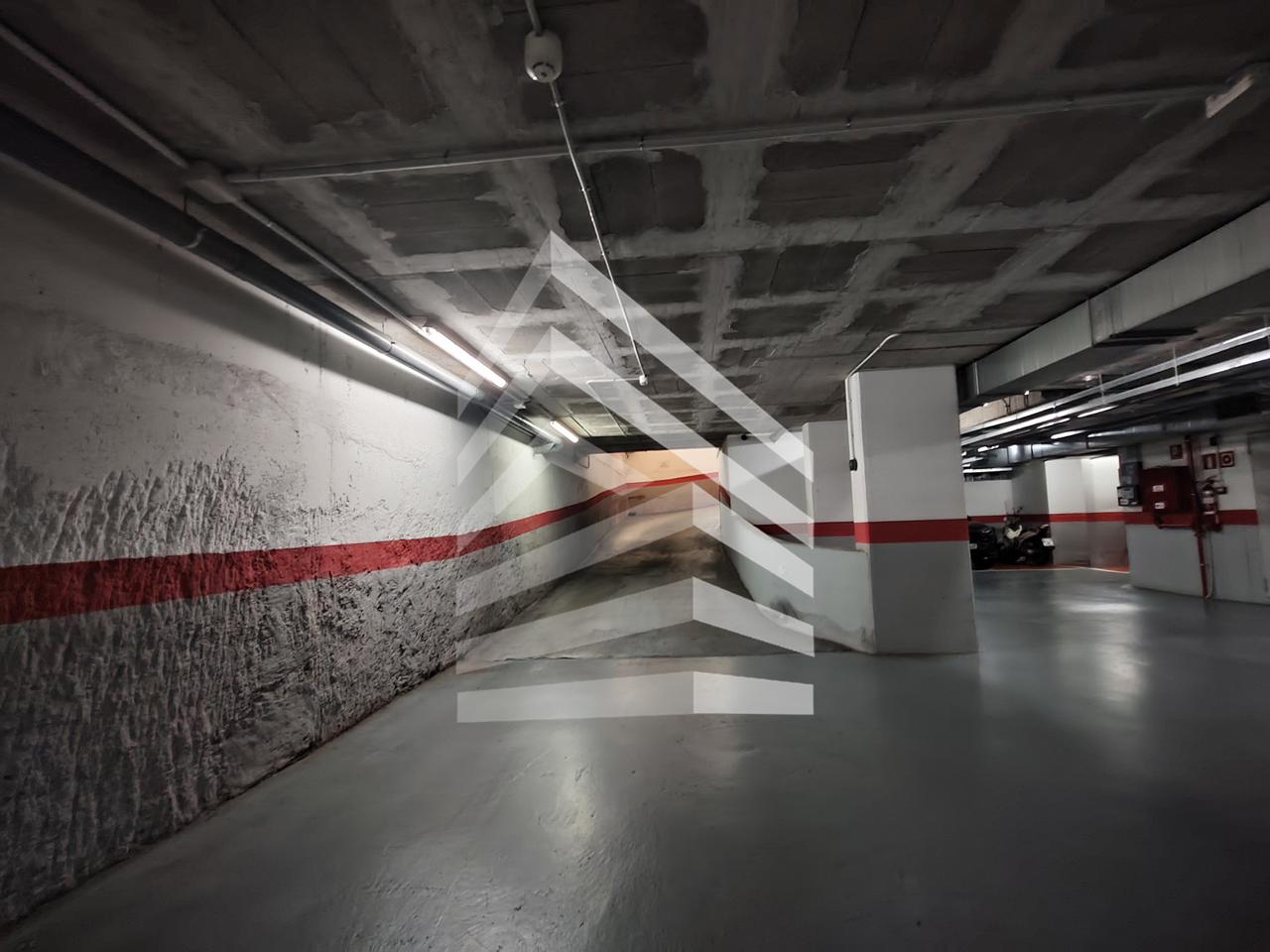 parking en barcelona · carrer-d'entenca-08029 130€