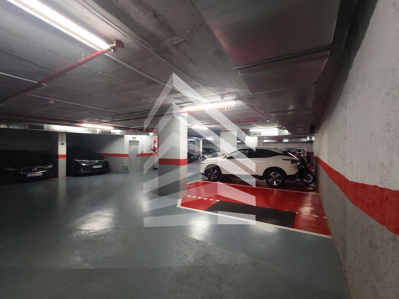 parking en barcelona · carrer-d'entenca-08029 130€
