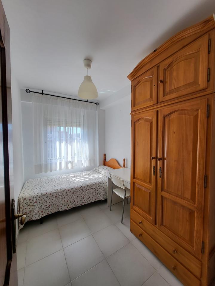 Piso en Calle Ildefonso Marzo, Málaga, Málaga de 85 m2