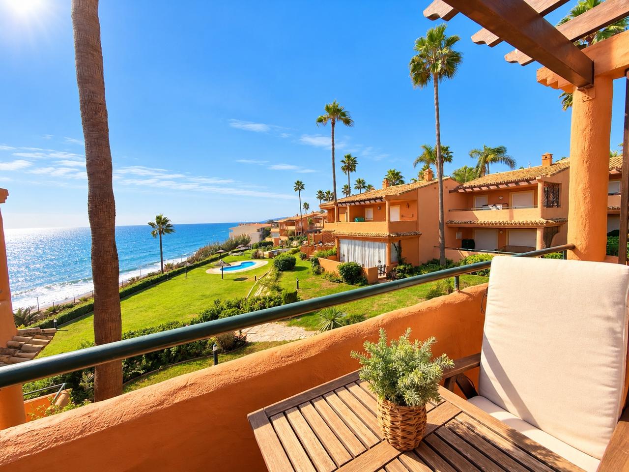 House in Estepona - view 1
