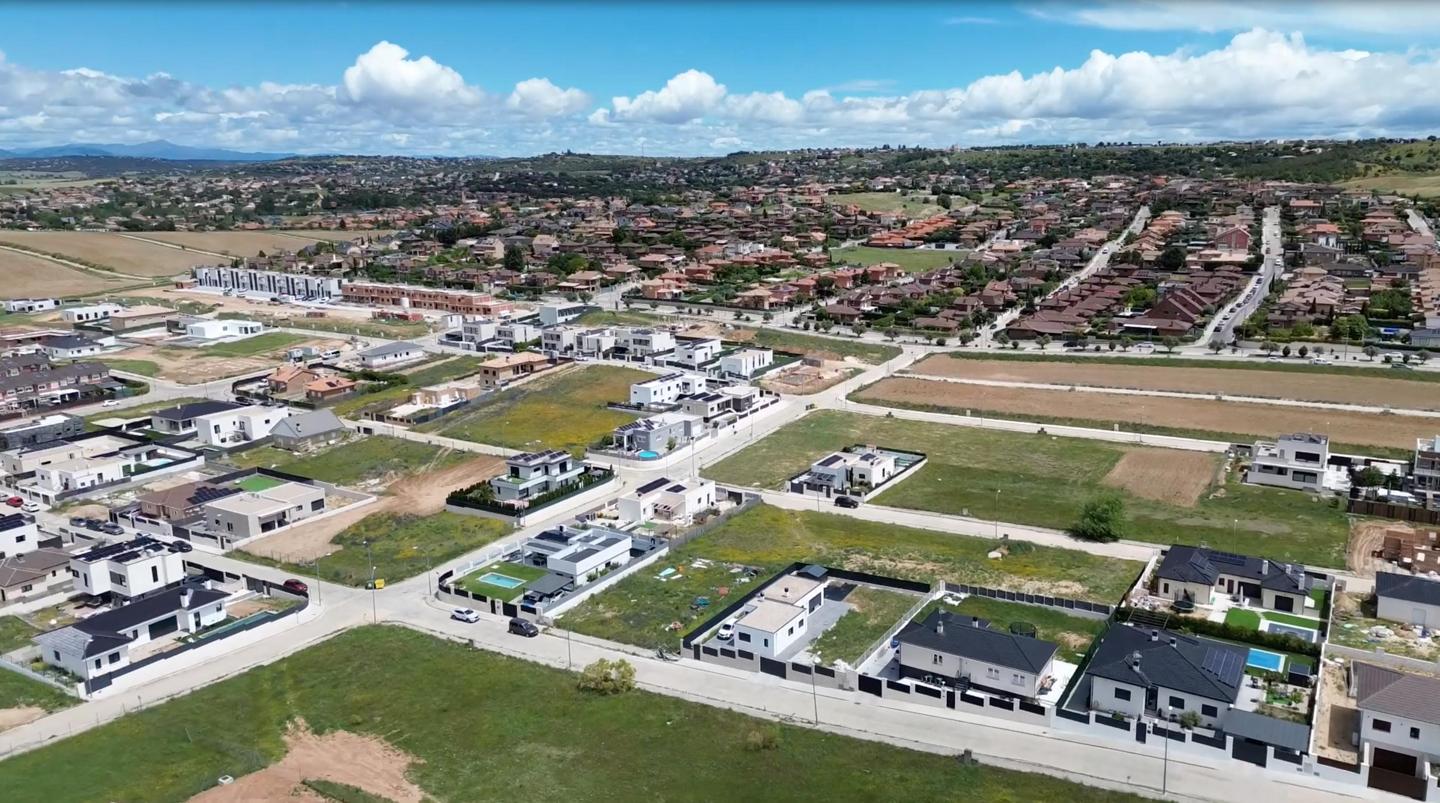 Terreno en Calle Isla de Cuba 23, El Casar, Guadalajara de 800 m2