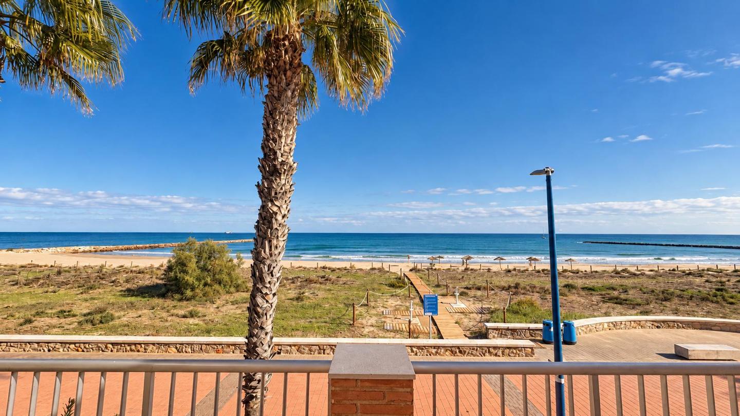 Casa / chalet en Avenida Marina, Playa de Puzol, Valencia de 170 m2
