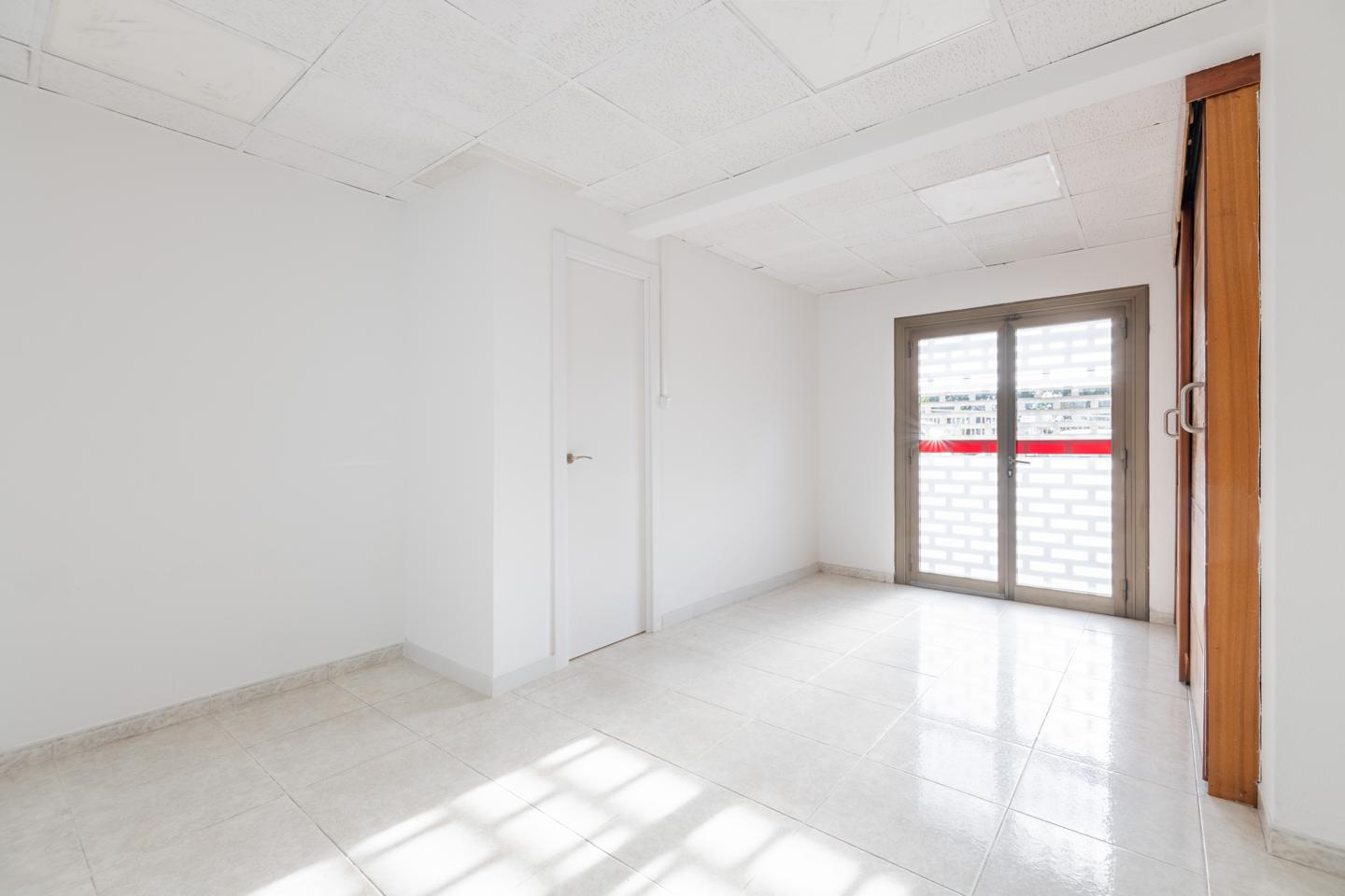Piso en Carrer de la Constitució, Sant Feliu de Llobregat, Barcelona de 85 m2