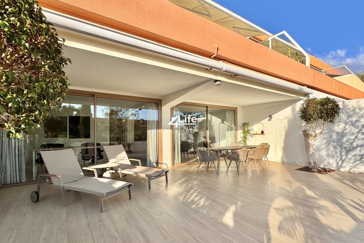 Bungalow en Marazul, Adeje de 222 m2