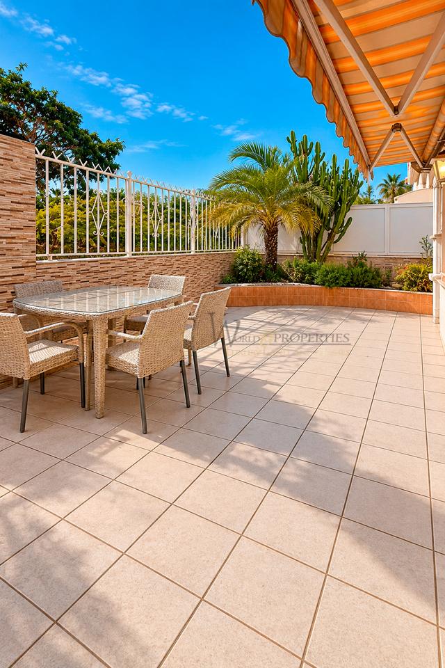 Casa / chalet en Calle Baleares, Costa Adeje, Santa Cruz de Tenerife de 180 m2