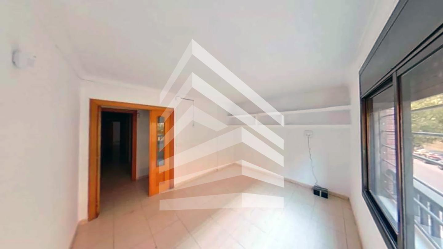 pisos en barcelona · carrer-de-llinars-del-valles-08030 131675€