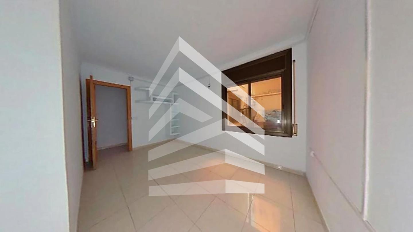 pisos en barcelona · carrer-de-llinars-del-valles-08030 131675€