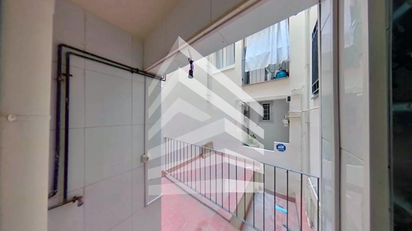 pisos en barcelona · carrer-de-llinars-del-valles-08030 131675€