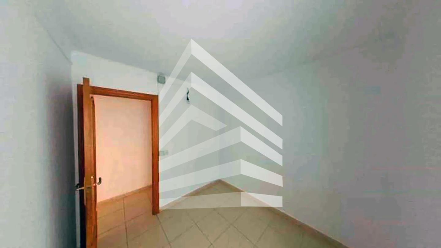 pisos en barcelona · carrer-de-llinars-del-valles-08030 131675€