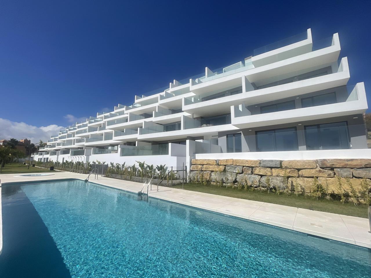 Apartment in Manilva - view 1