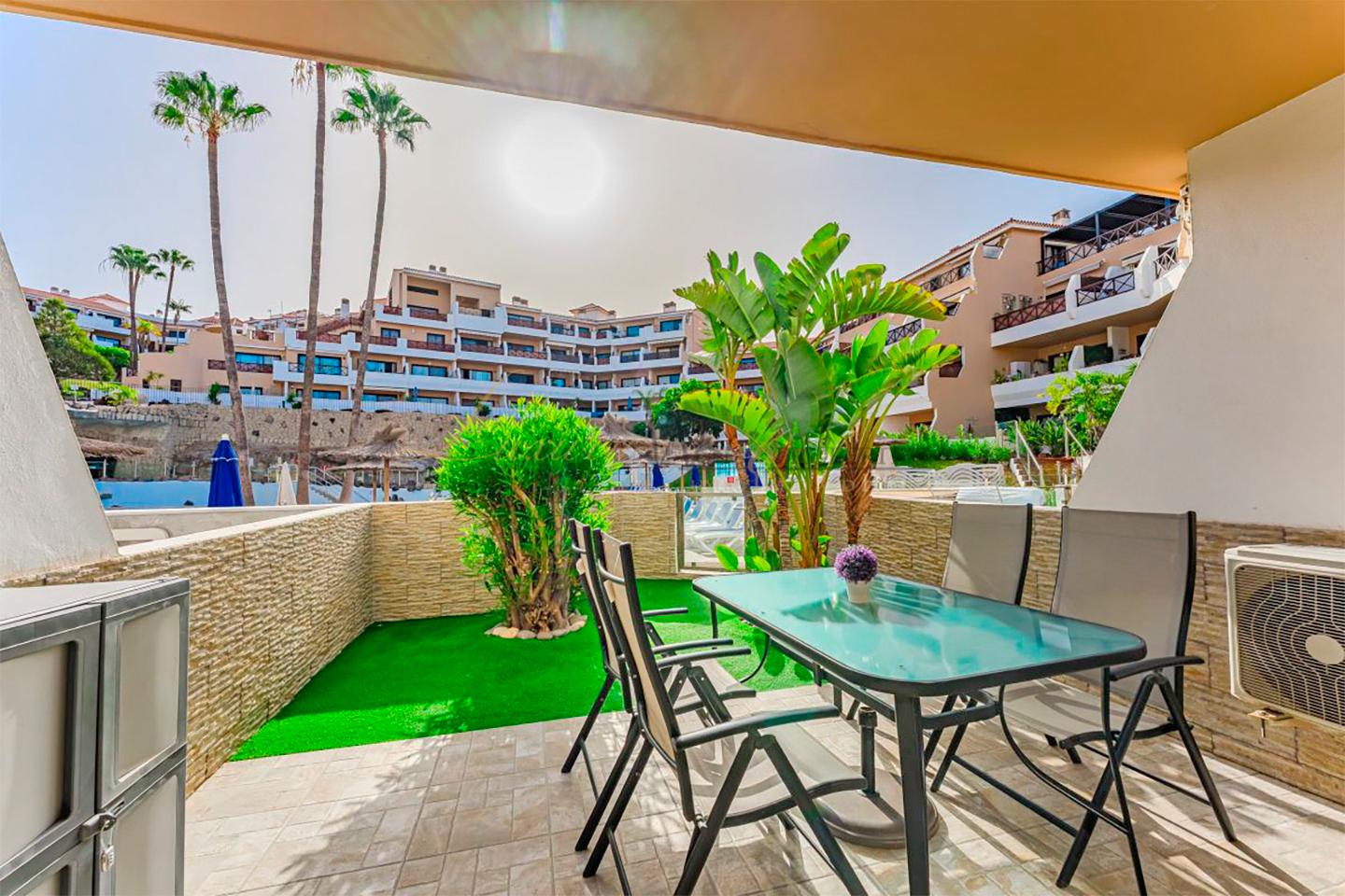 Piso en Avenida J.M. Galván Bello, Golf del Sur, Santa Cruz de Tenerife de 74 m2