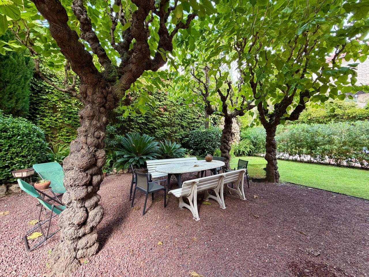 casa--chalet en montcada-i-reixac · montcada-centro 480000€