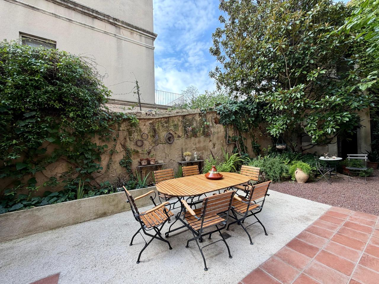 casa--chalet en montcada-i-reixac · montcada-centro 480000€