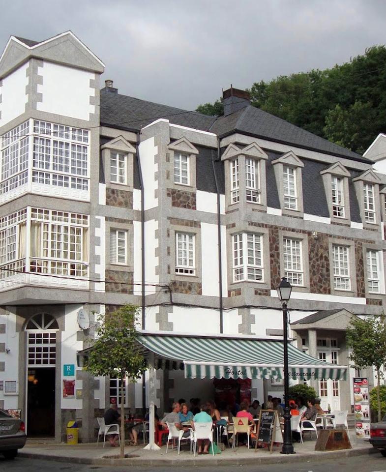 Edificio en Rúa do Salvador, Samos, Lugo de 893 m2