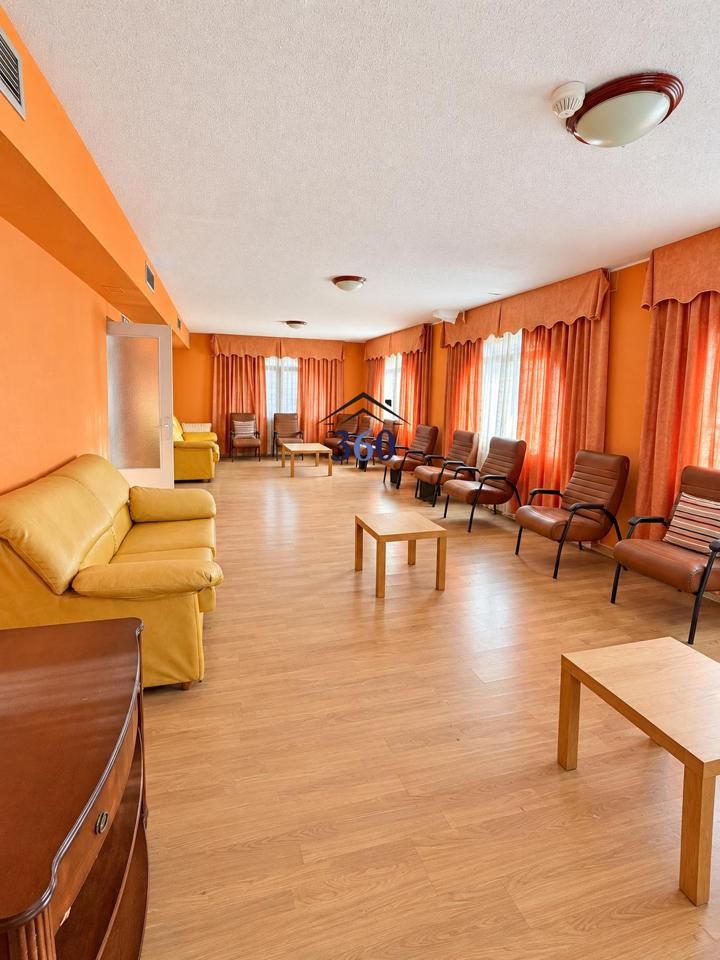 Casa / chalet en La perala, La Perala, Cáceres de 970 m2