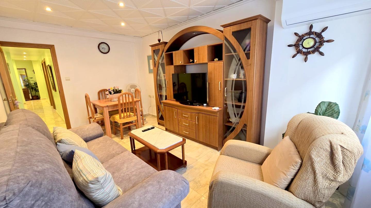 Flat in Carrer Daoiz i Velarde, PLAYA DE GANDIA, Valencia of 90 m2