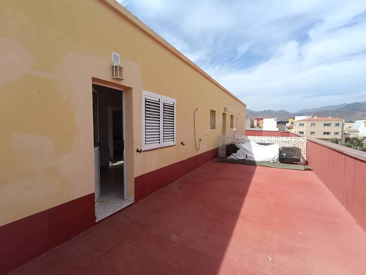 Piso en Calle José Zorrilla, Vecindario, Las Palmas de 70 m2