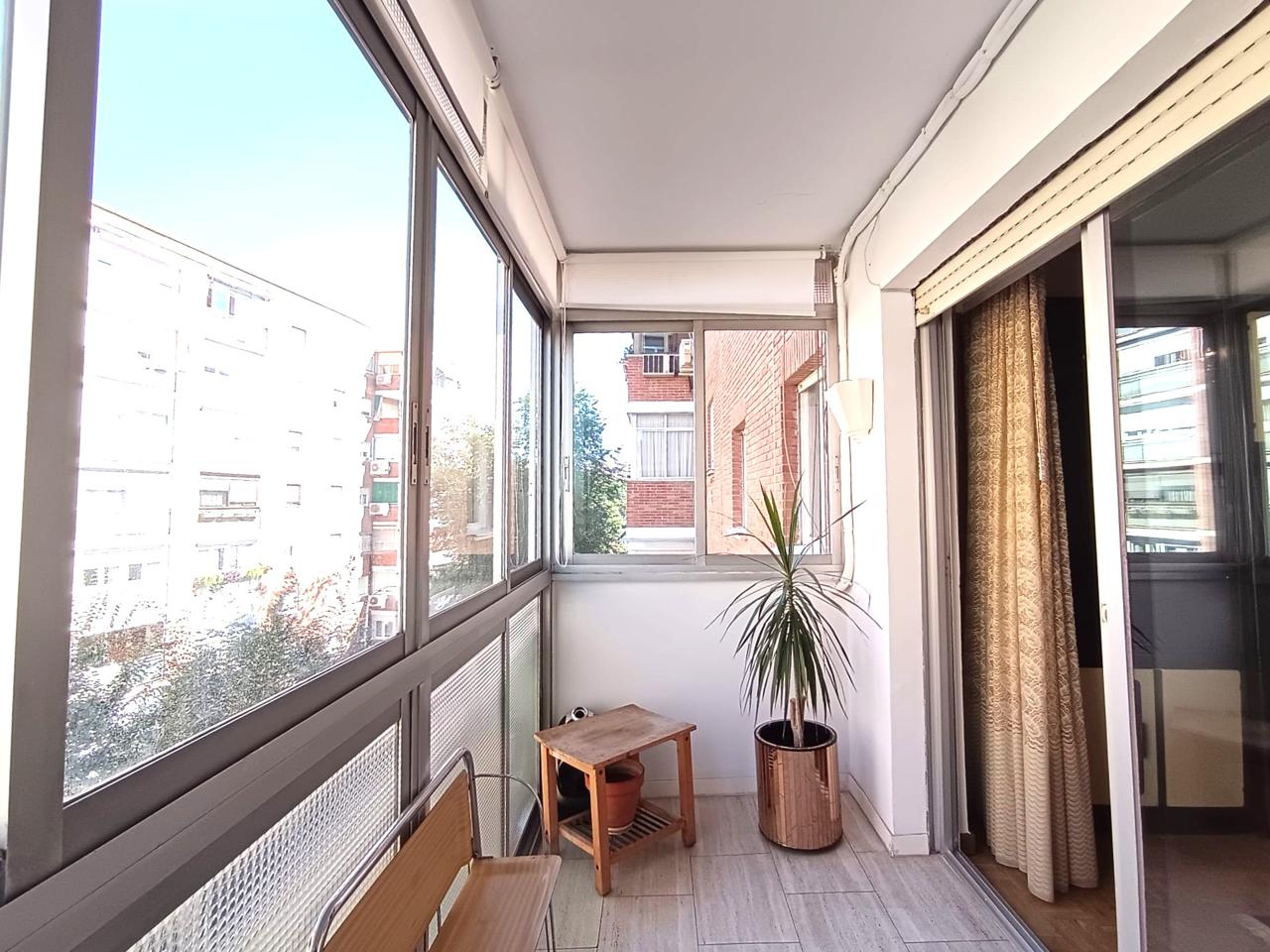 Piso en Calle del Camino de los Vinateros, Madrid, Madrid de 93 m2