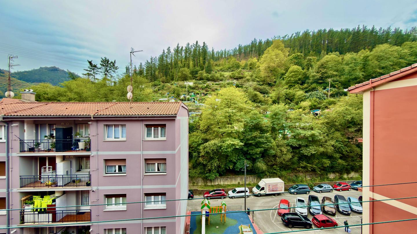 piso en ermua · gipuzkoa-hiribidea-48260 154900€