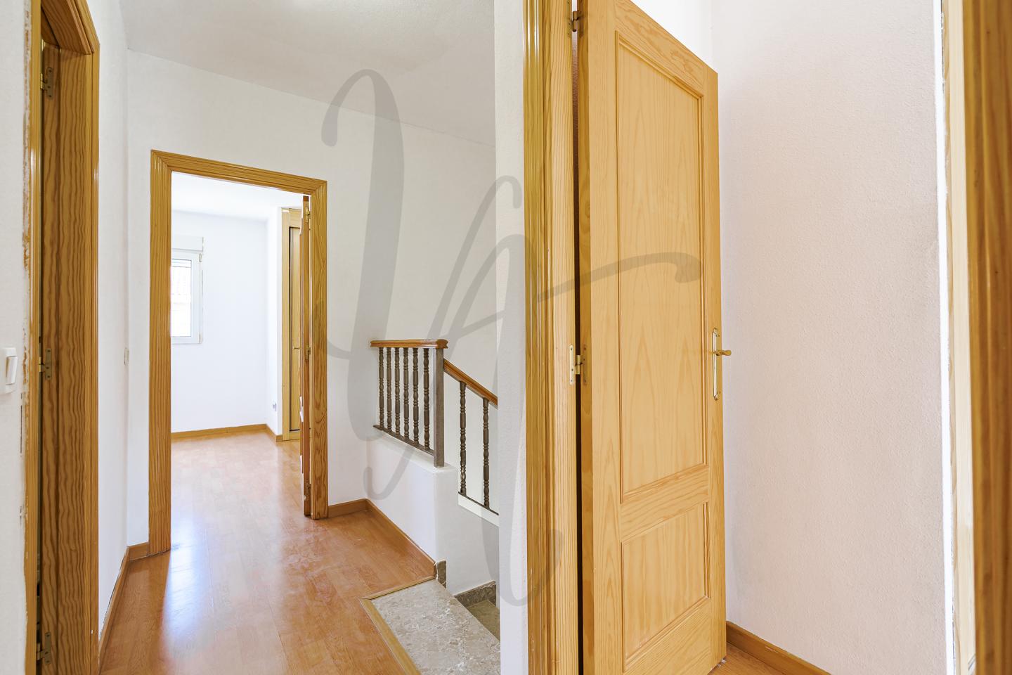 casa-adosada en torrelaguna · calle-avila-28180 249000€