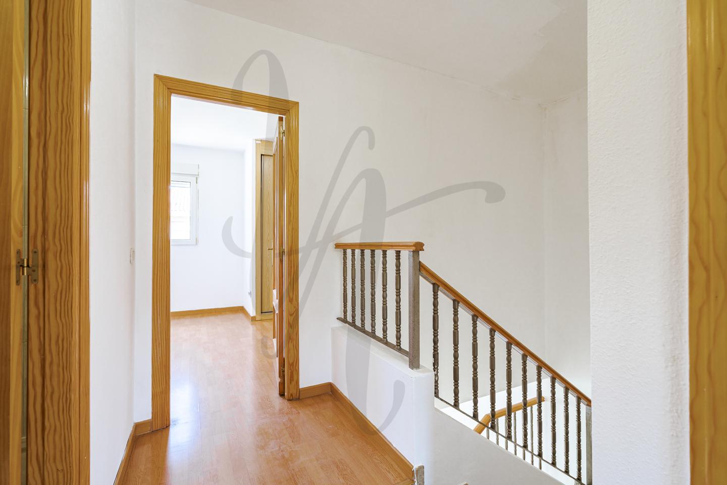 casa-adosada en torrelaguna · calle-avila-28180 249000€