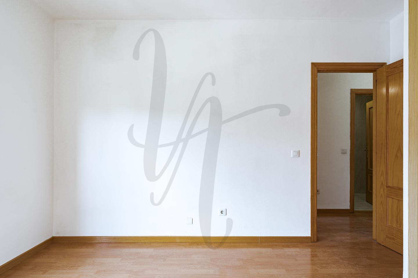 casa-adosada en torrelaguna · calle-avila-28180 249000€