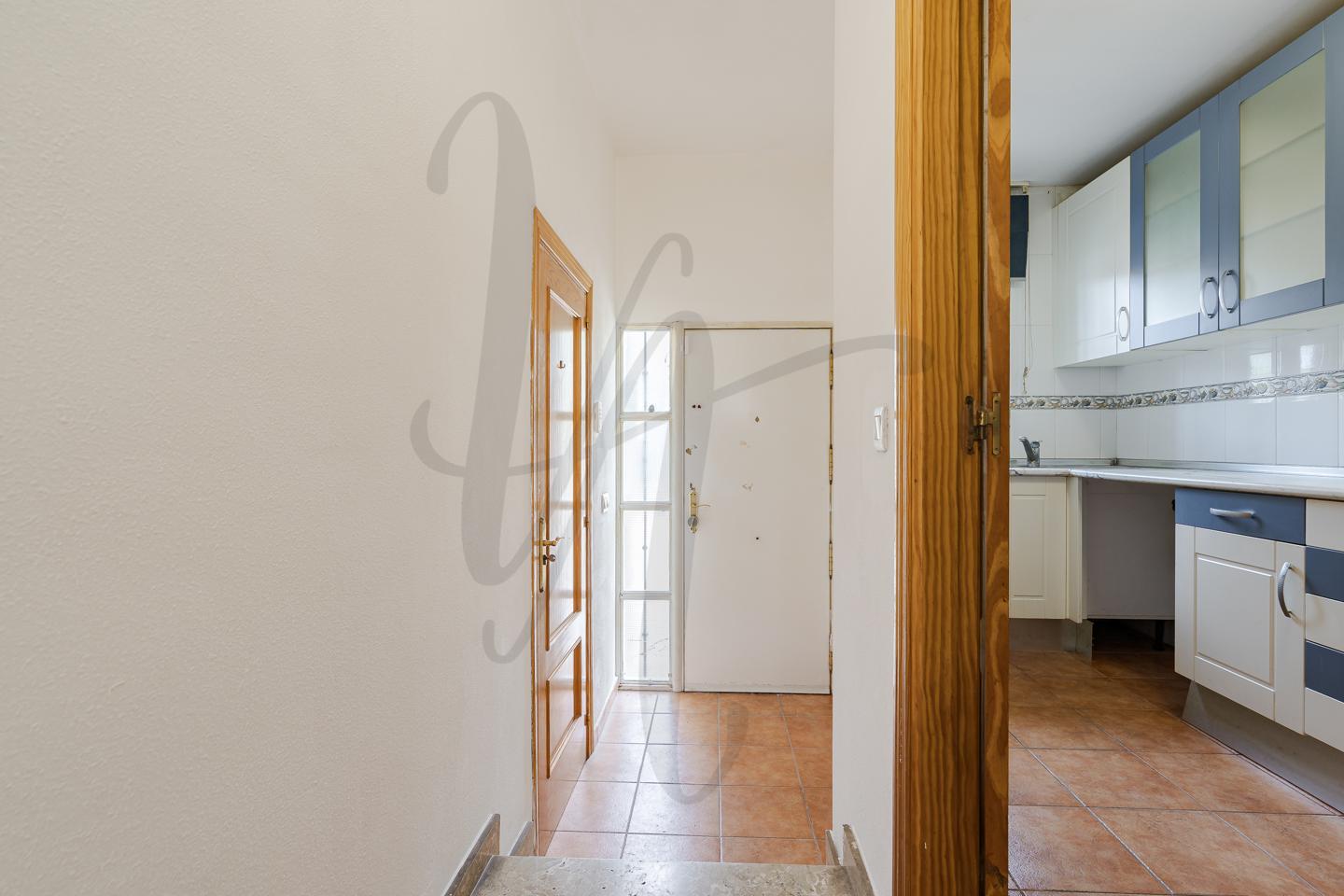 casa-adosada en torrelaguna · calle-avila-28180 249000€
