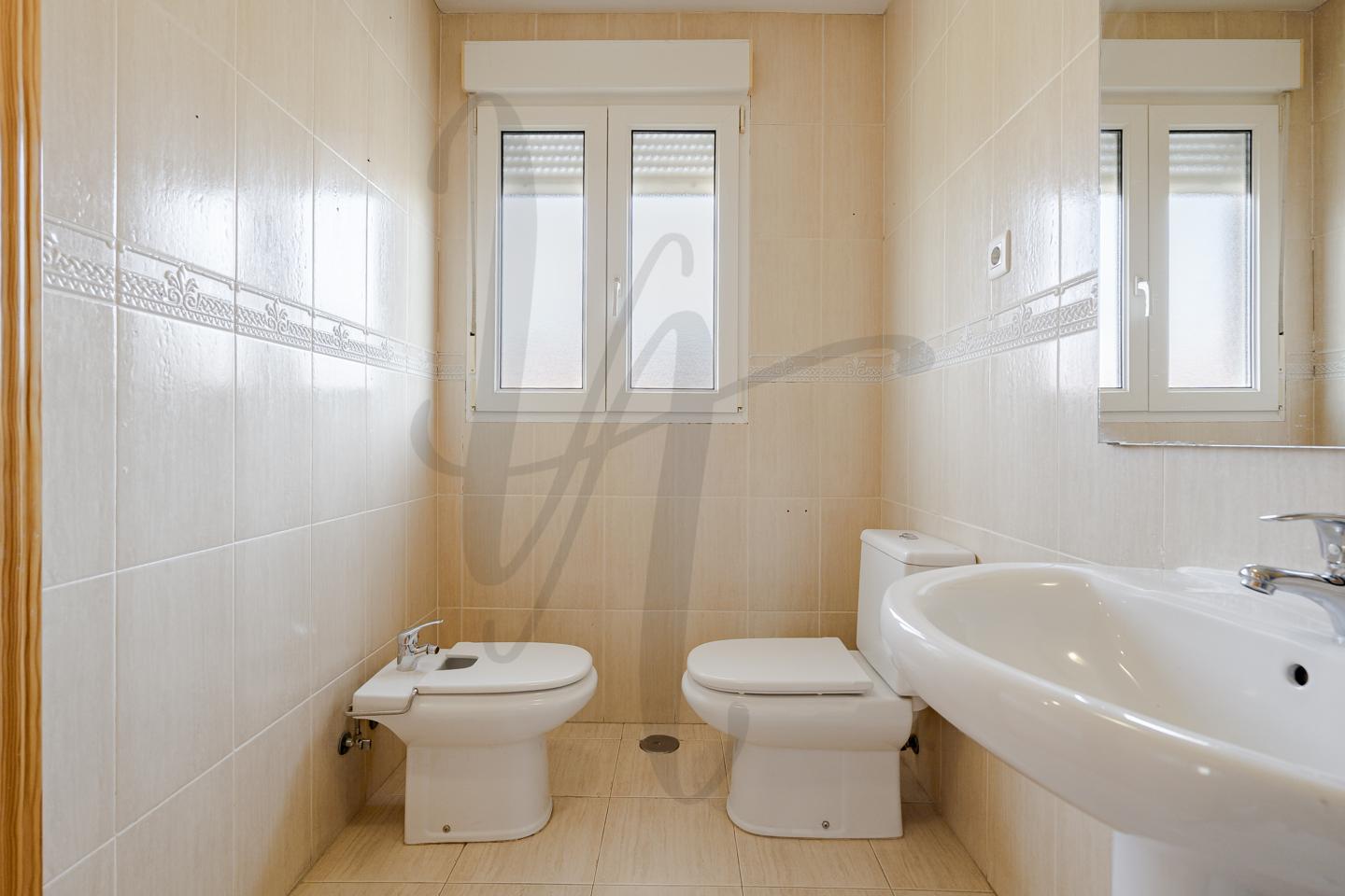 casa-adosada en torrelaguna · calle-avila-28180 249000€