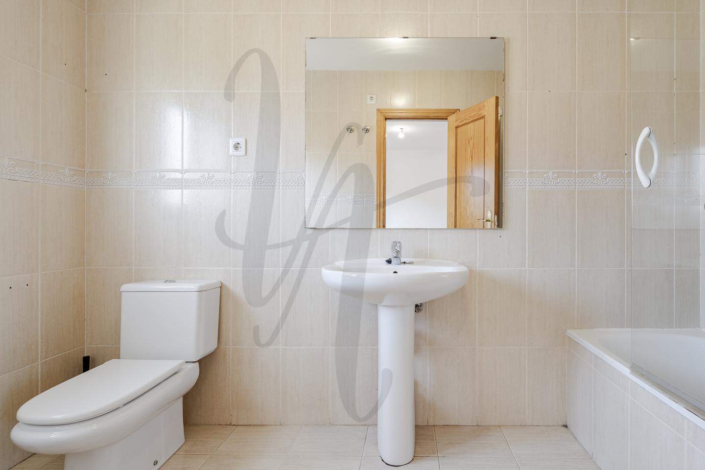 casa-adosada en torrelaguna · calle-avila-28180 249000€