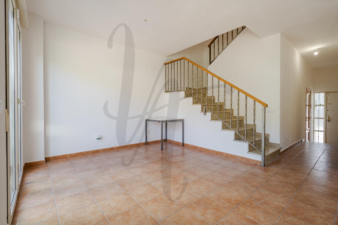 casa-adosada en torrelaguna · calle-avila-28180 249000€