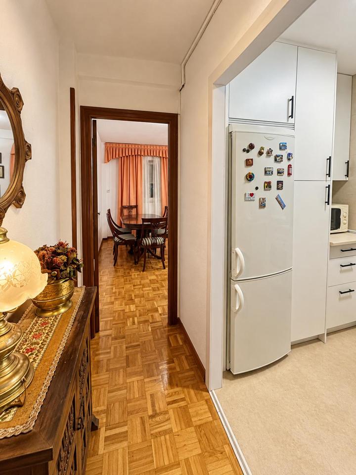 Piso en Calle de Mauricio Ravel, Madrid, Madrid de 79 m2