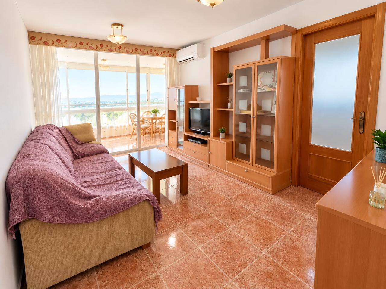 Piso en Avenida Juan Fuster Zaragoza, Benidorm, Alicante de 61 m2