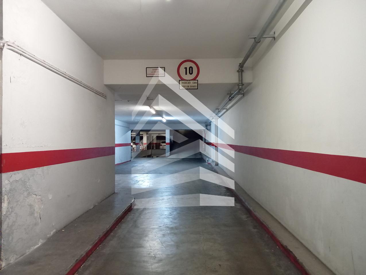 parking en barcelona · carrer-maria-barrientos-08028 16000€