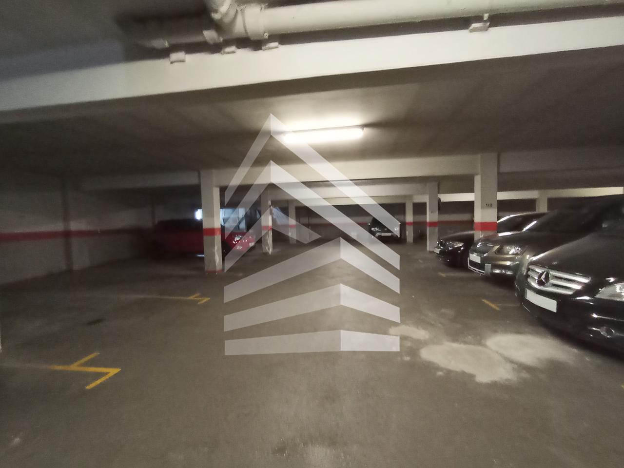 parking en barcelona · carrer-maria-barrientos-08028 16000€