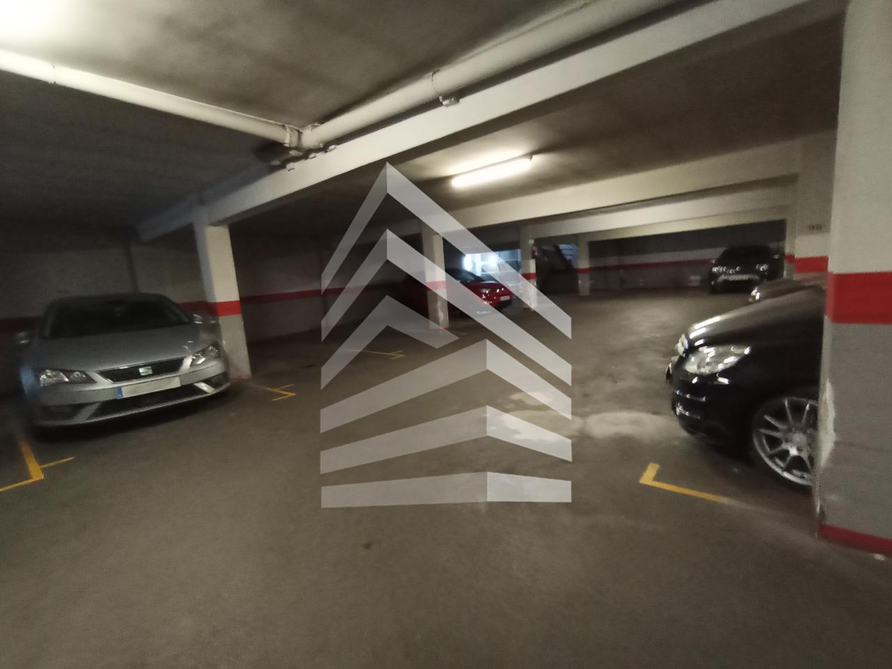 parking en barcelona · carrer-maria-barrientos-08028 16000€
